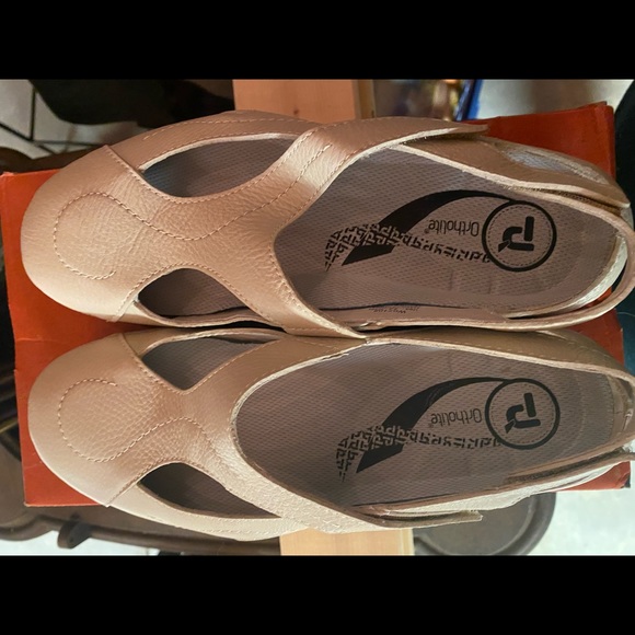 New, Propet shoes, size 7.5, Merlin Bone - Picture 3 of 6